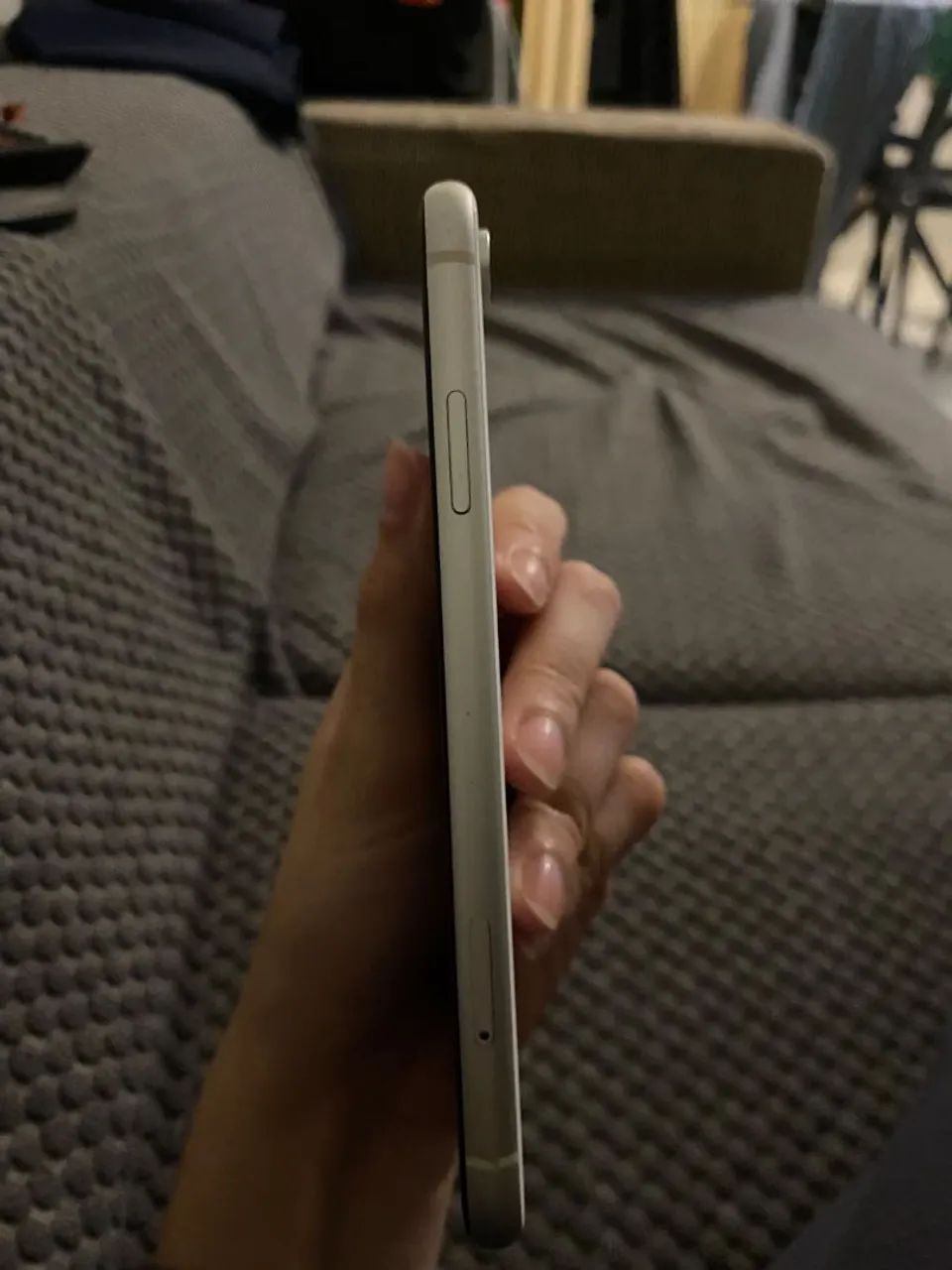 Vendo iphone XR (usado) em boas condições  - Foto 2
