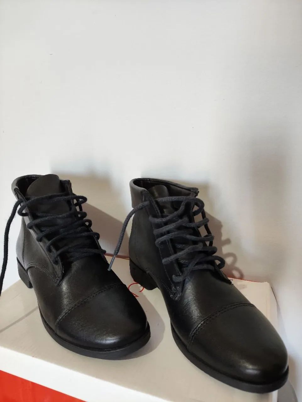 Bota Scamboo Couro Nova  - Foto 4