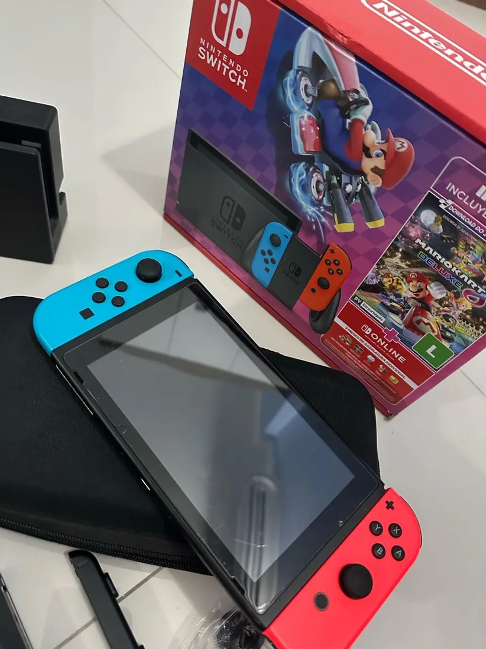 Console Nintendo switch com acessórios e case  - Foto 2