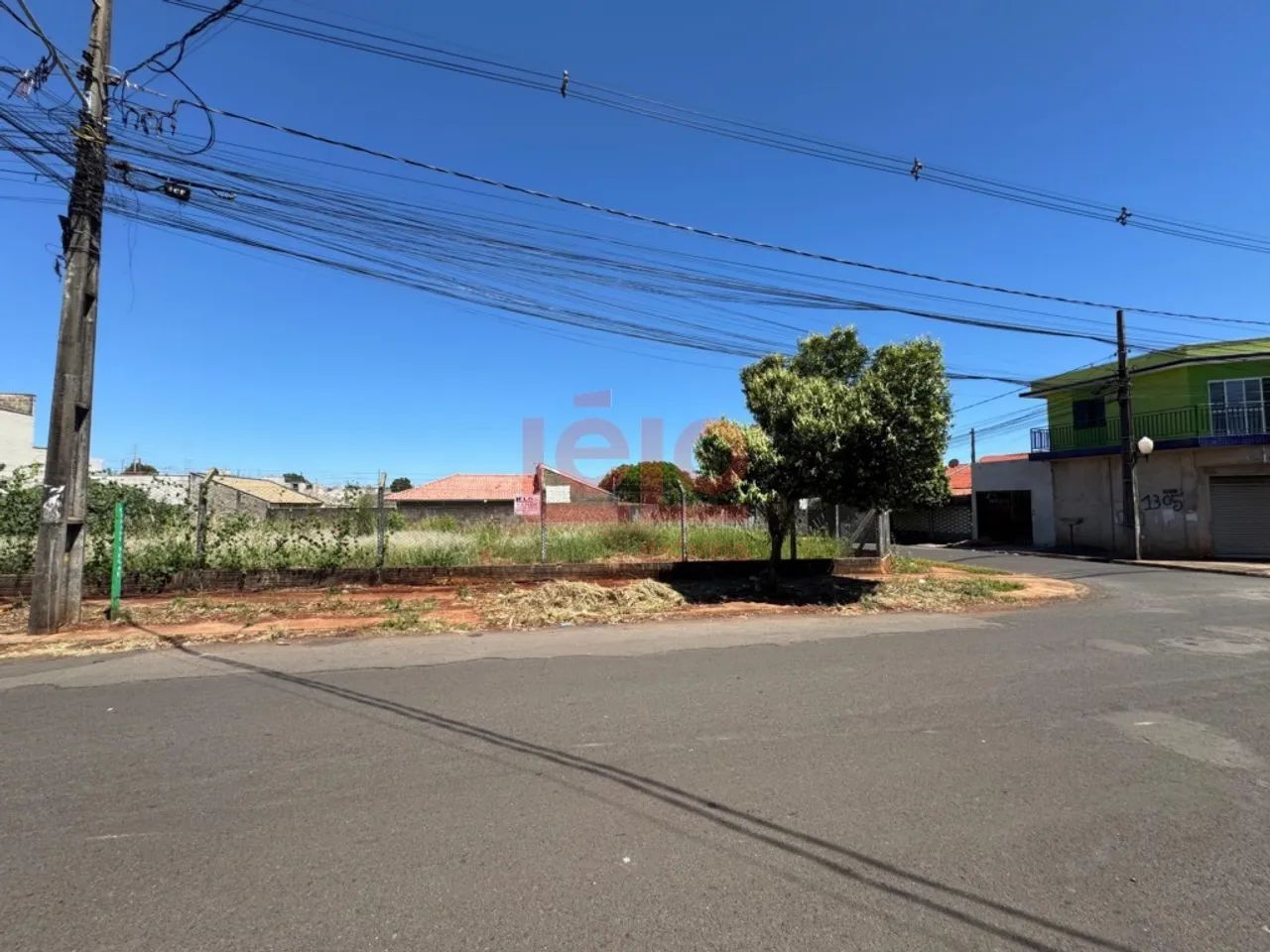 Terreno de esquina comercial e residencial. - Foto 3