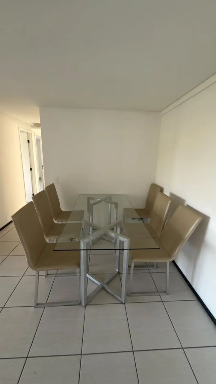 Mesa de vidro com 6 lugares.  - Foto 2
