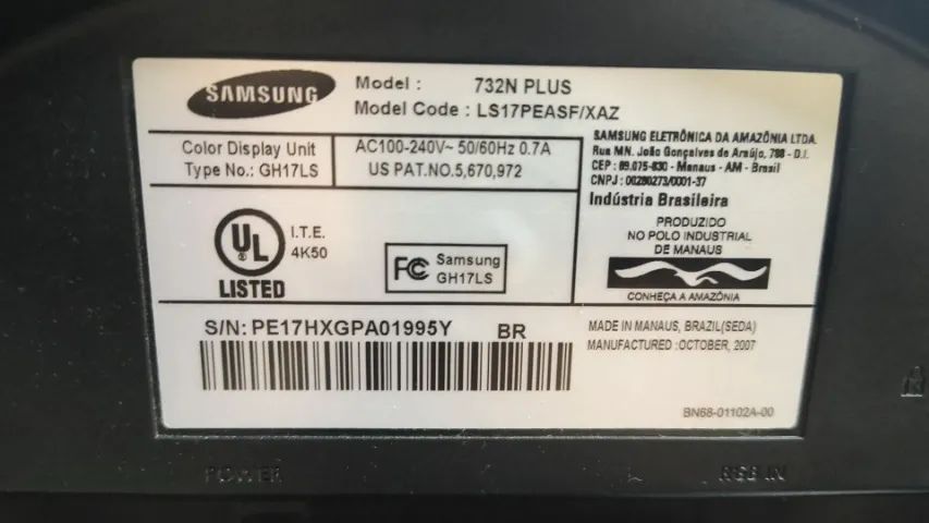 Monitor Samsung 17 Polegadas - Funcionando mas com tela muito arranhada. - Foto 2
