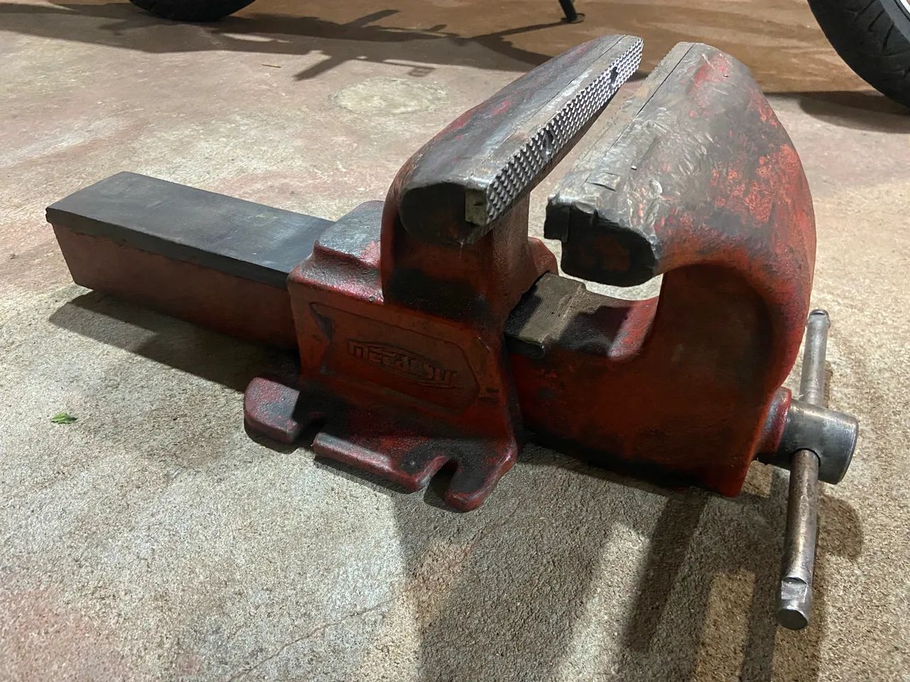 Morsa de Mesa Número 10 - Marca Metalsul, Em Ótimo Estado