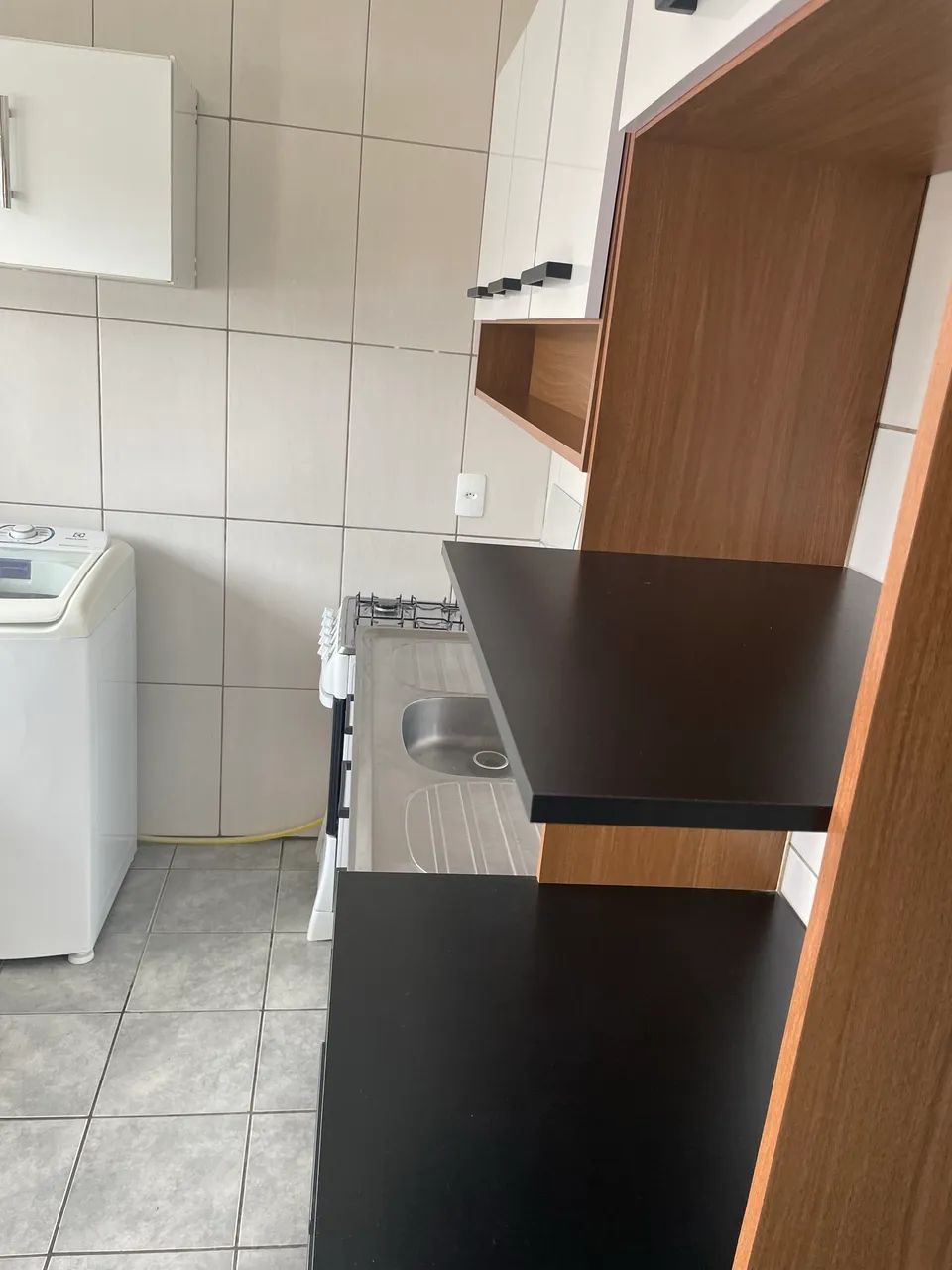 Kitinete mobiliada em capoeiras direto com proprietário 