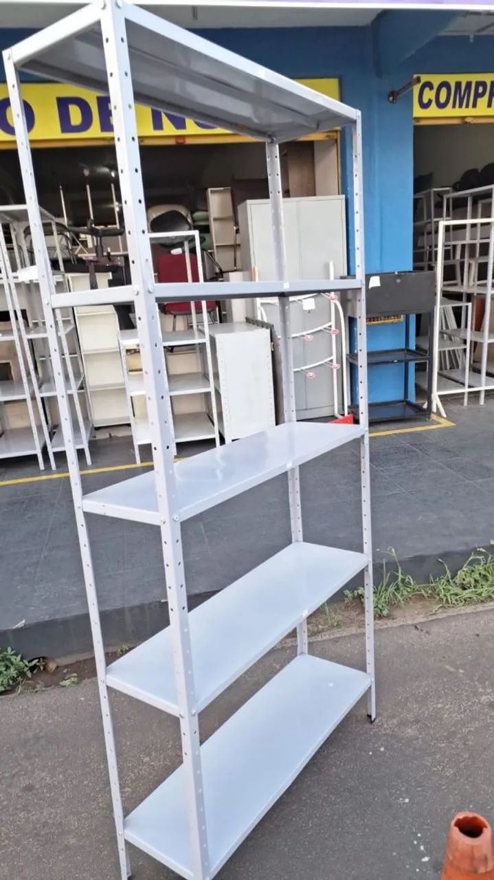 Estante de aço nova