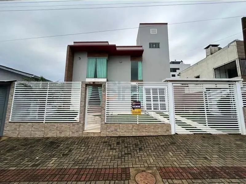 Casa a venda na Efapi em Chapecó/SC.