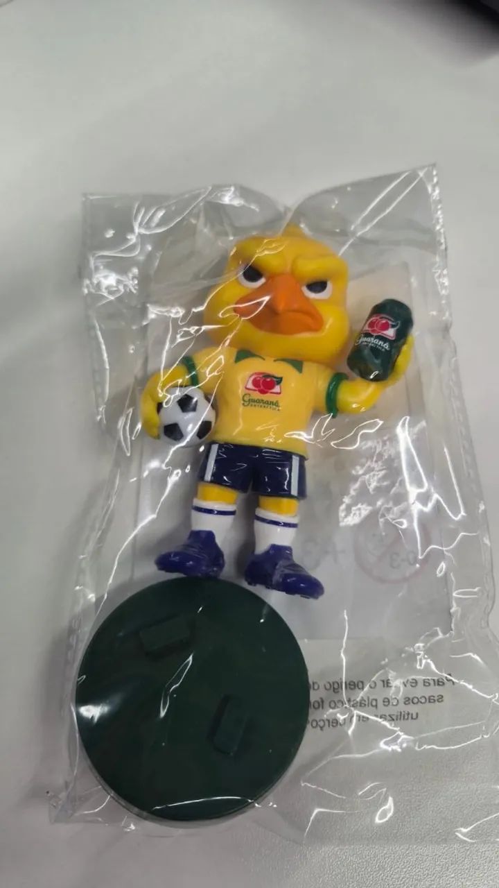 Boneco Canarinho Guarará - lacrado