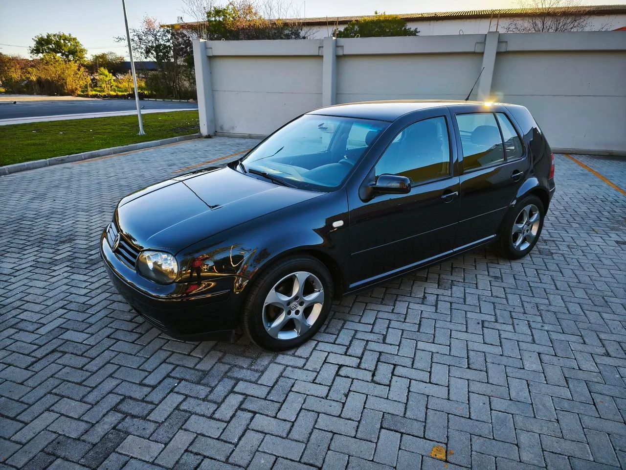 Volkswagen Golf 1.6 MI/ 1.6 MI Gener./black & Silver 2005