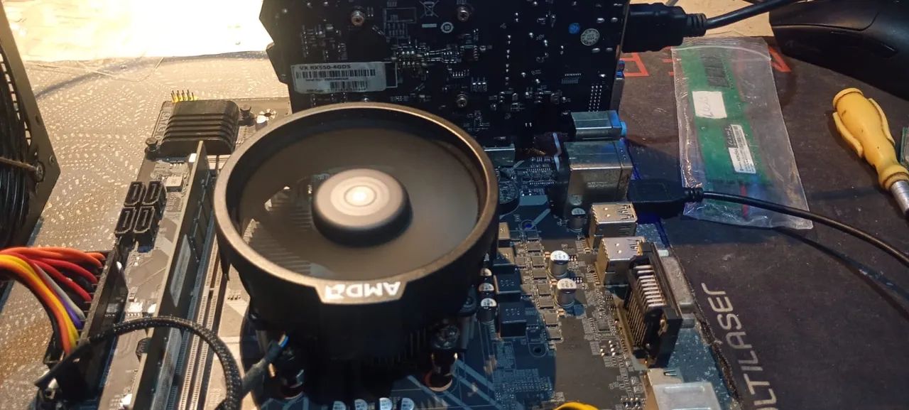 Processador Raysen 5 - 2600 com cooler e decipador AMD 