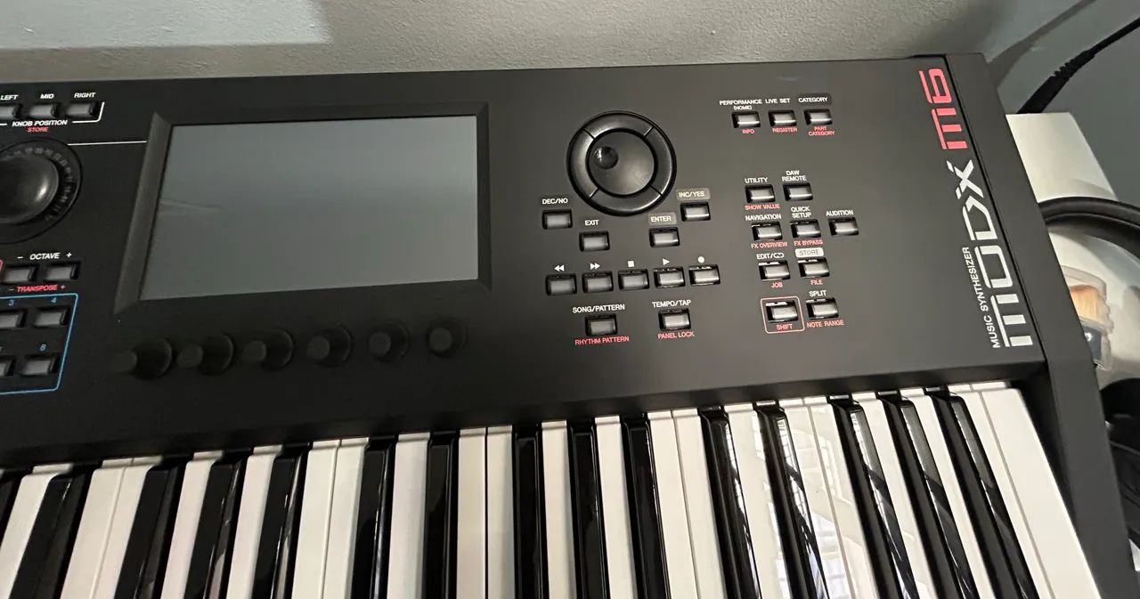 Teclado - Modx M6  - Foto 2