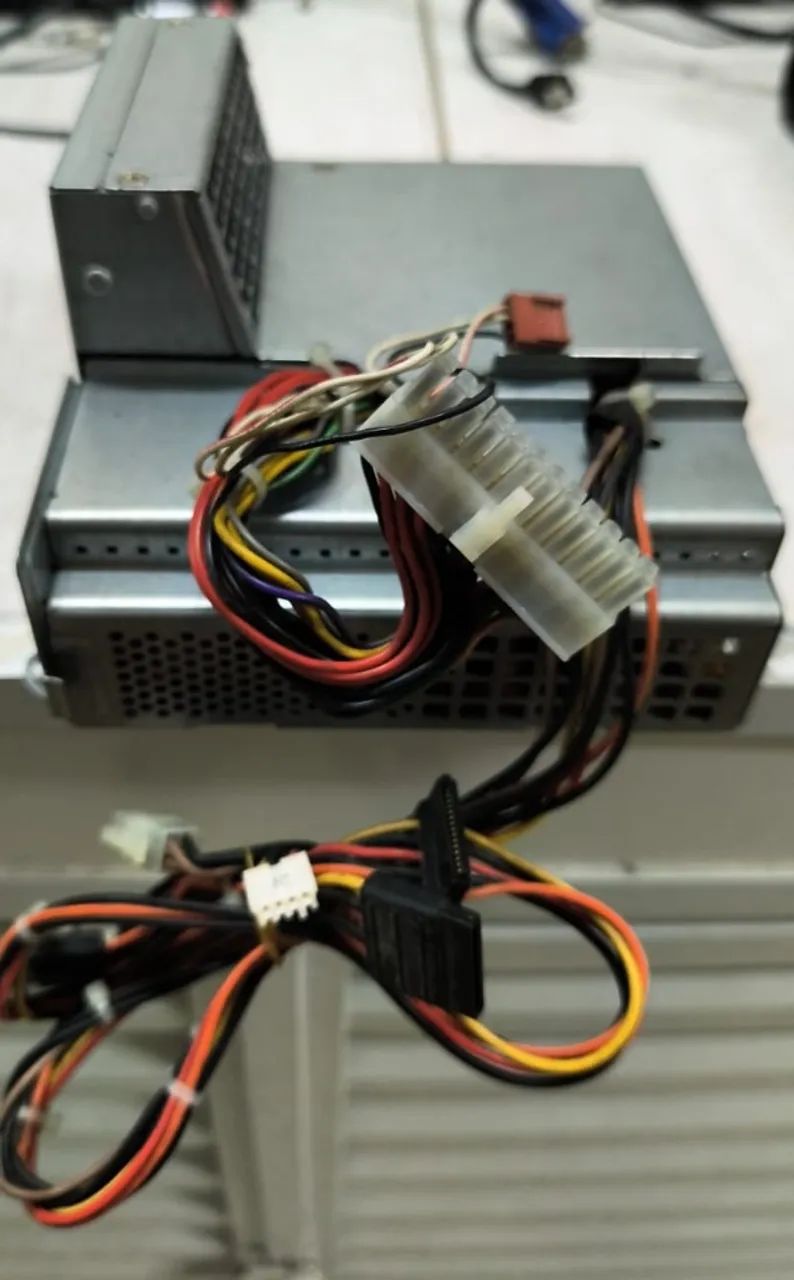 Fonte Atx 240w Hp Compaq dc5800/dc5850/dc7800/dc7900  - Foto 3