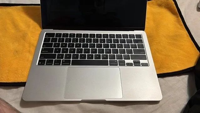 MacBook Air 13