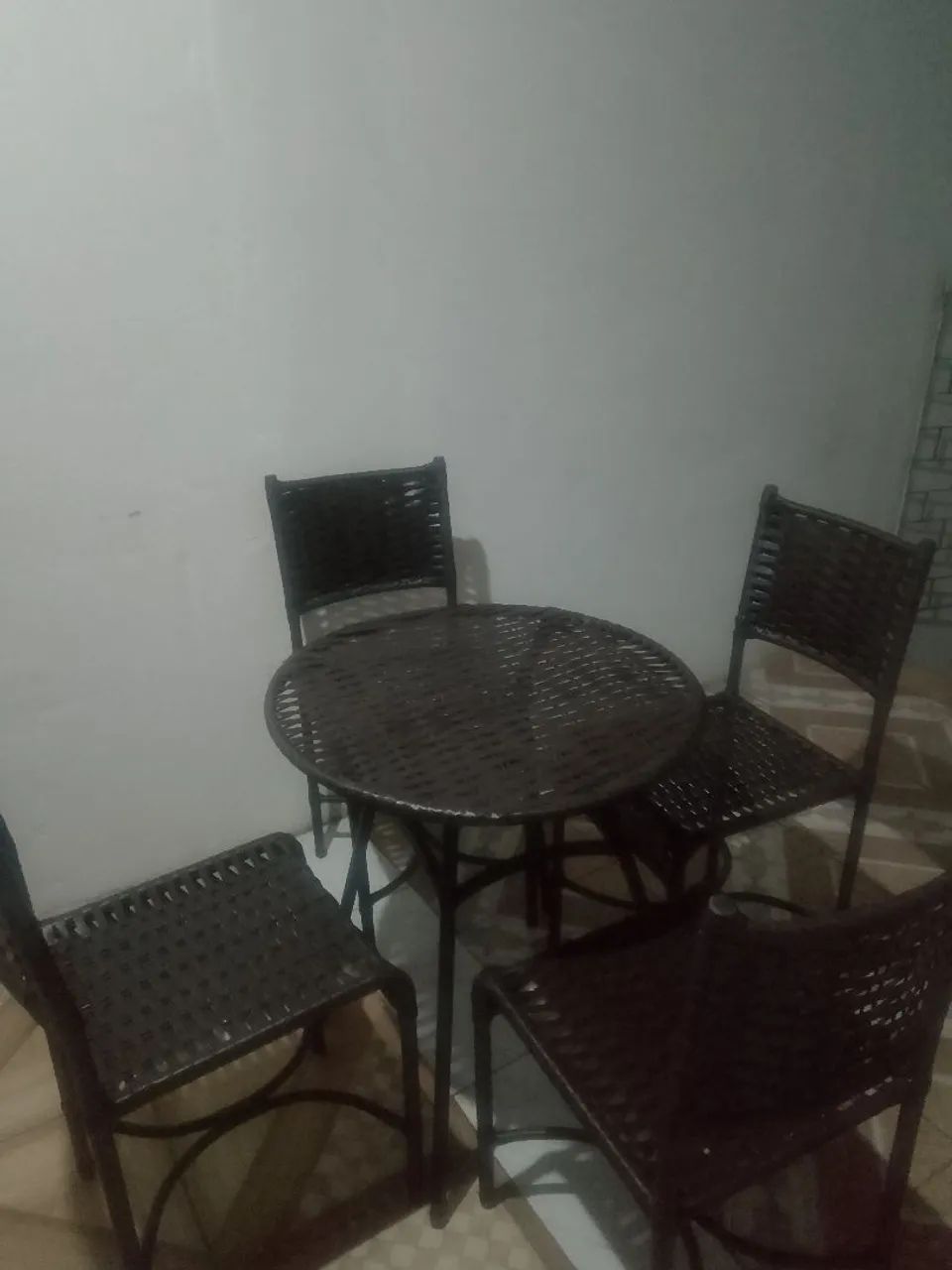 Conjuntos de mesa com cadeiras nova - Foto 2
