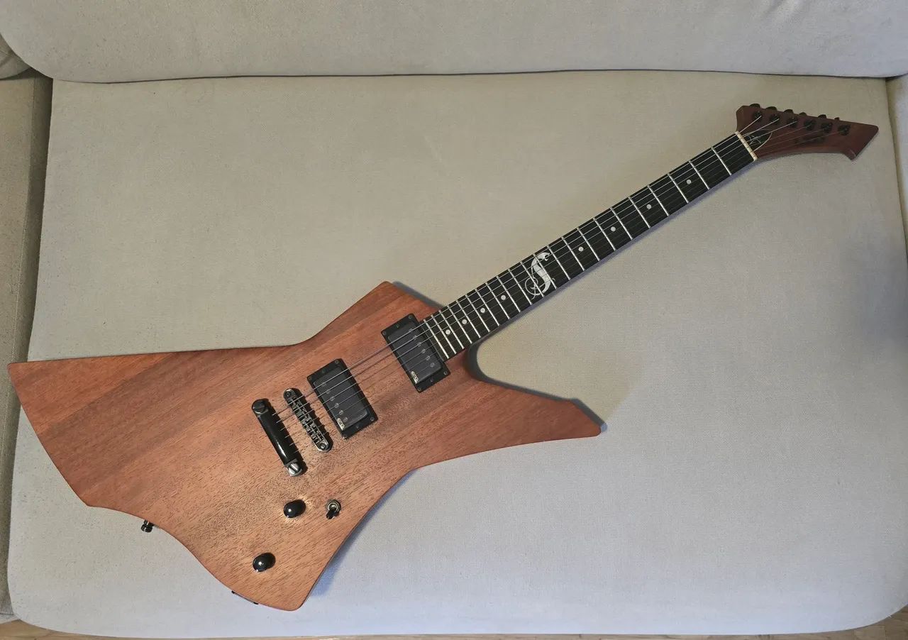 Guitarra ESP LTD SNAKEBYTE 