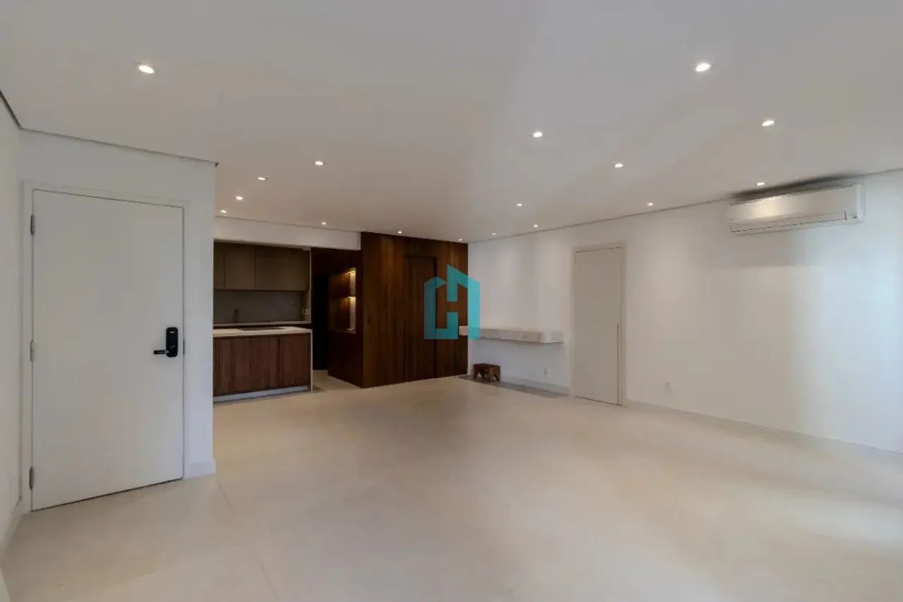 Apartamento para venda em Moema com 2 quartos, sendo 1 suíte, 90m² - Foto 4