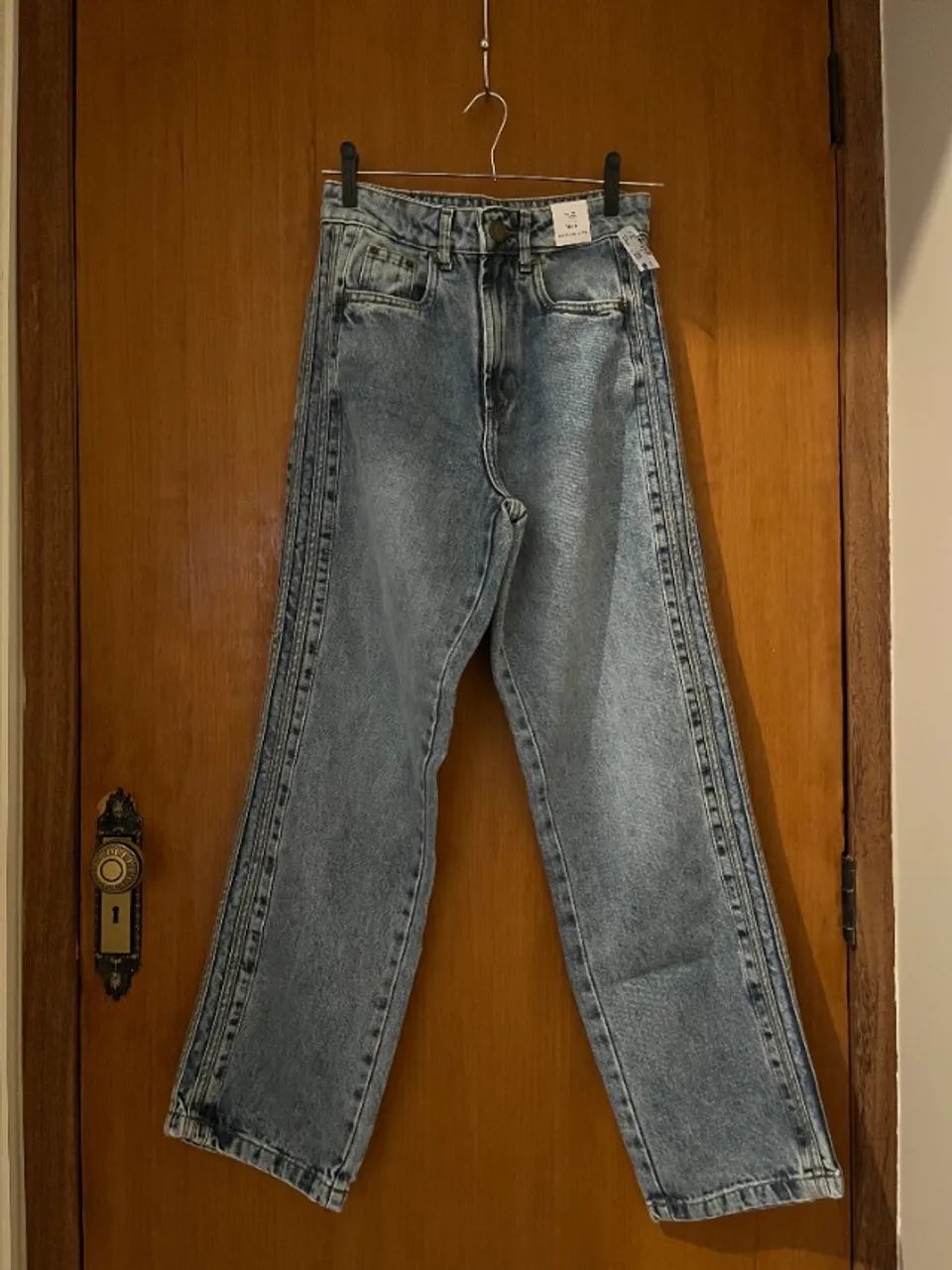 Calça Reta Cintura Alta em Jeans - Foto 3