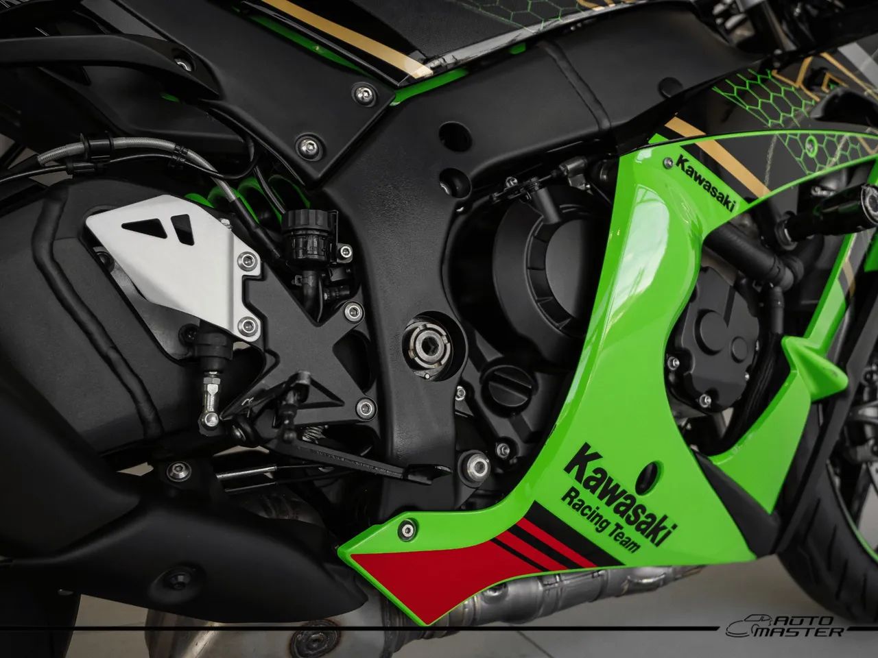 Kawasaki Zx-10/ Zx-10r 1000cc 2021 - 1529682514 | OLX