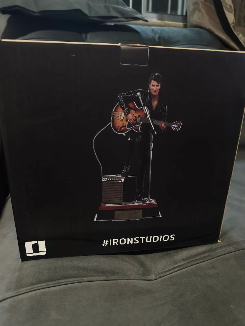 Elvis Presley '68 Comeback Special Deluxe (Art Scale 1/10