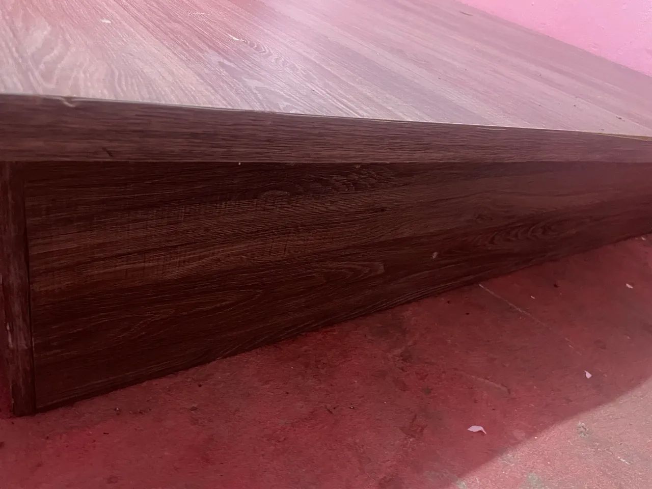 Cama King MDF em ótimo estado - Sem colchão - Foto 2