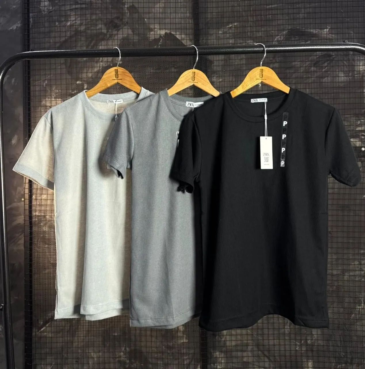 Camiseta zara Atacado  - Foto 3