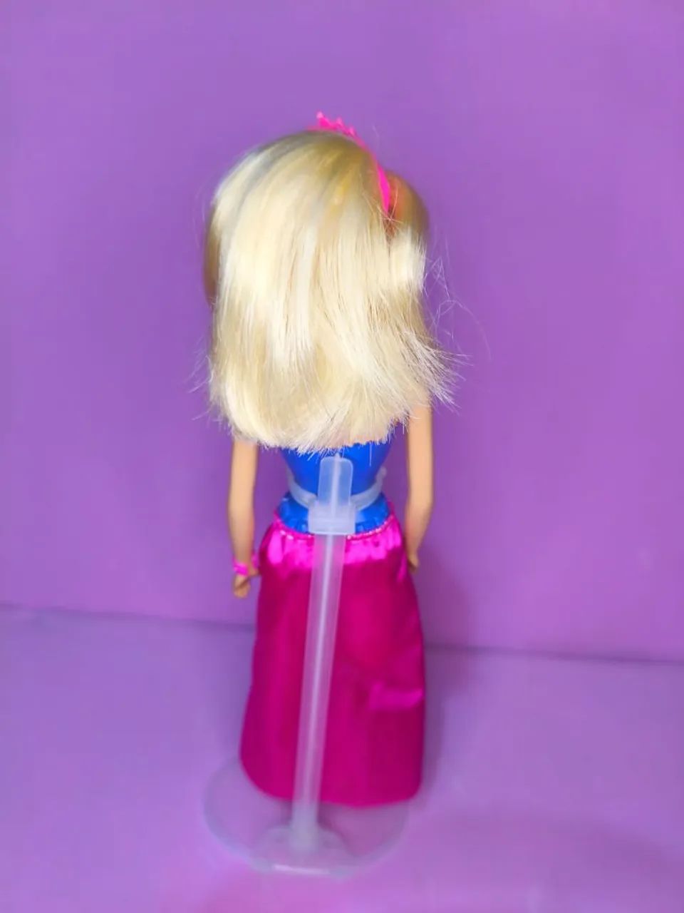 Boneca Barbie Princesa Básica  - Foto 5
