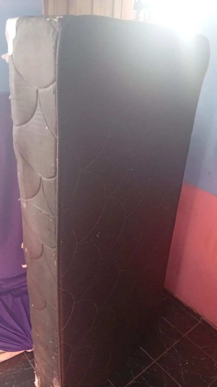Base de cama de solteiro