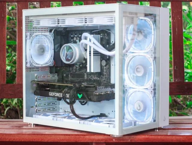 5700X - 32GB - RTX 3070