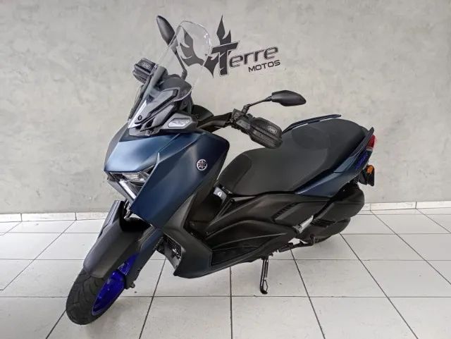 Yamaha Xmax 250 Connected