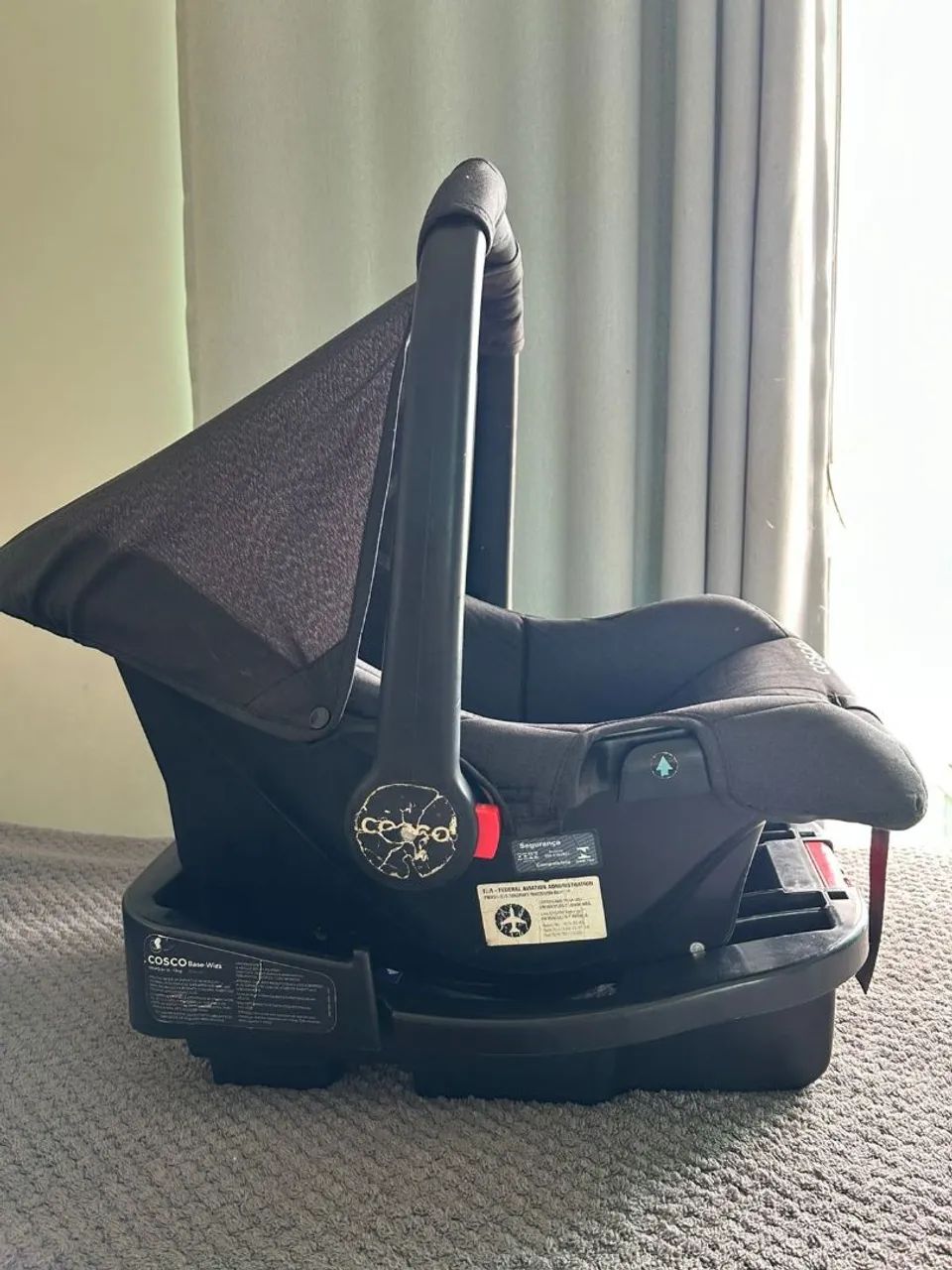 Bebê conforto + base para carro