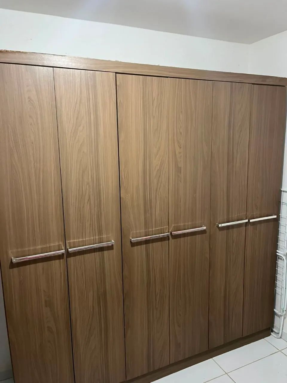 Guarda roupa 6 portas 