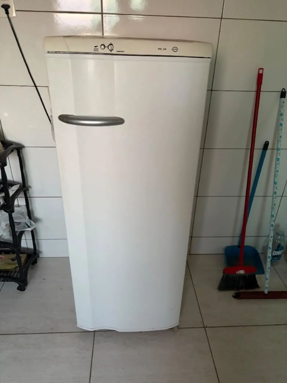 Geladeira super com degelo prático - Foto 4