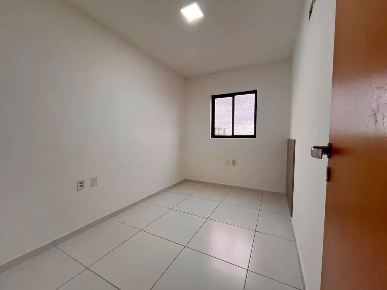 Alugo Edifício Spazio Vitá 3/4 quartos sendo 1 suíte - Farol - - Foto 3