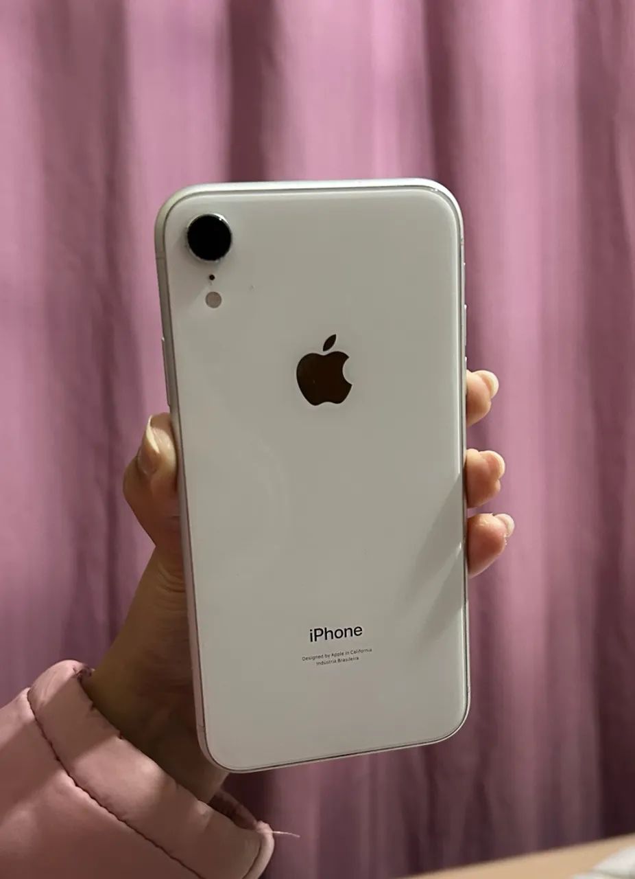iPhone XR branco 64gb bateria 77%