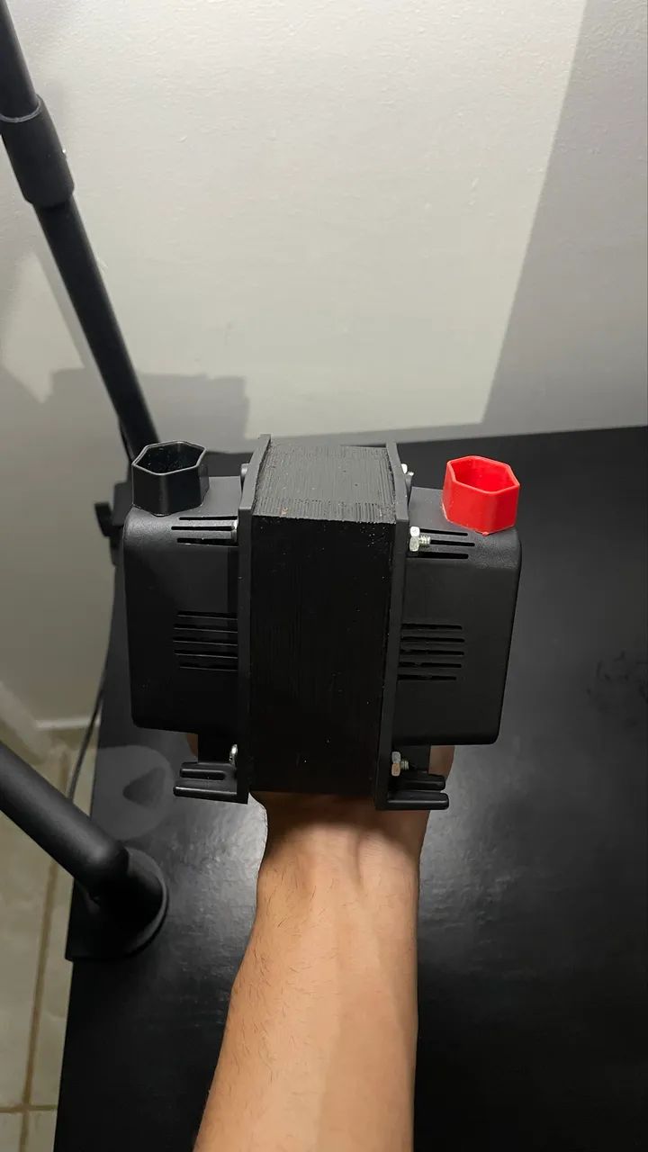 Autotransformador Ragtech 1050VA conversor 110V/220V - Foto 3