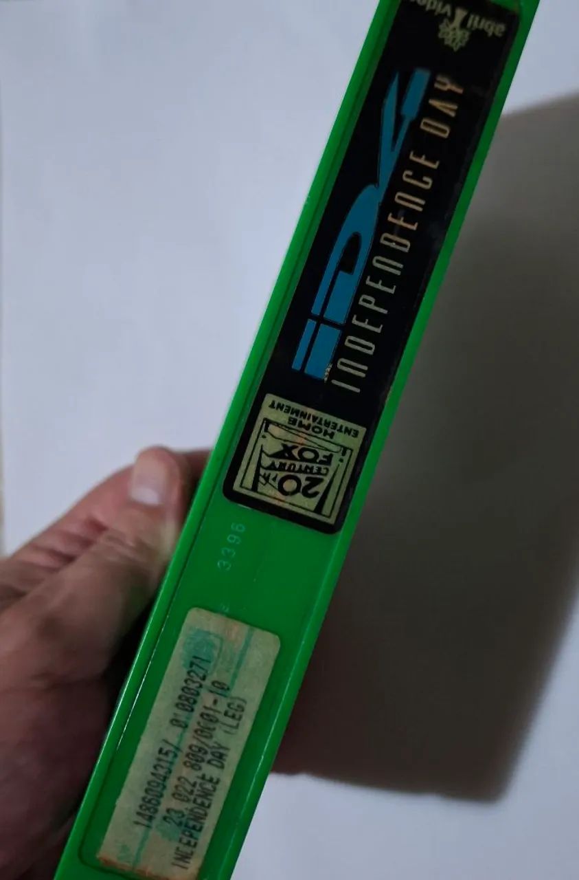 Fita Vhs original Independence Day Card 3D Colecionador (Legendado) - Foto 5