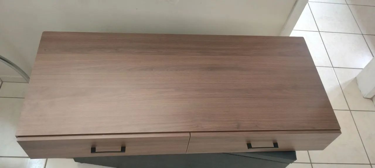 Escrivaninha suspensa com gavetas  - Foto 2