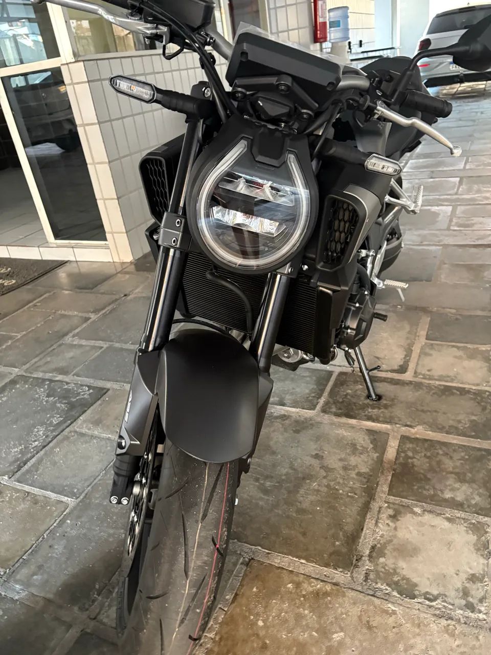 CB 650 - Foto 3