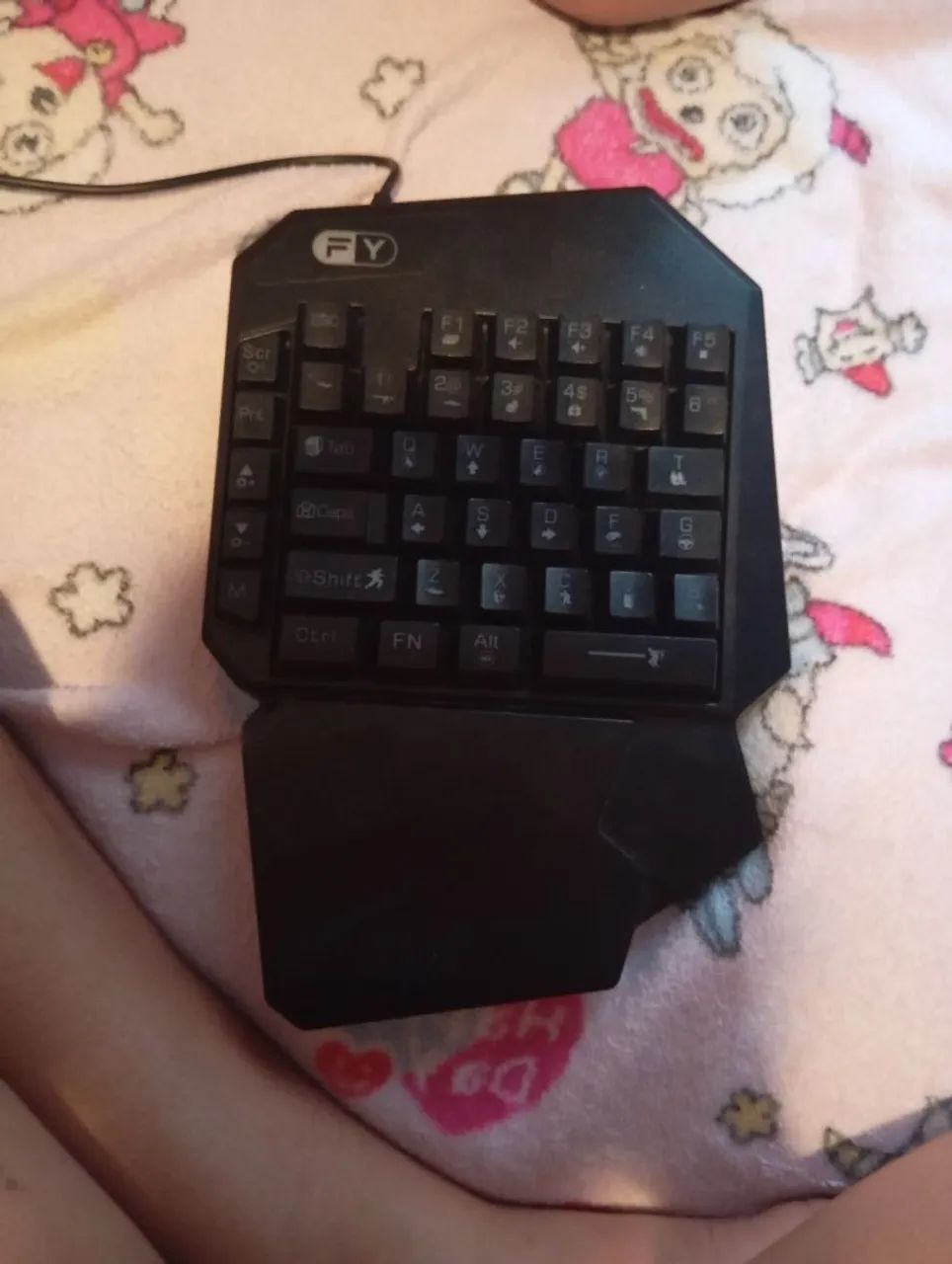 Teclado gamer e triple 