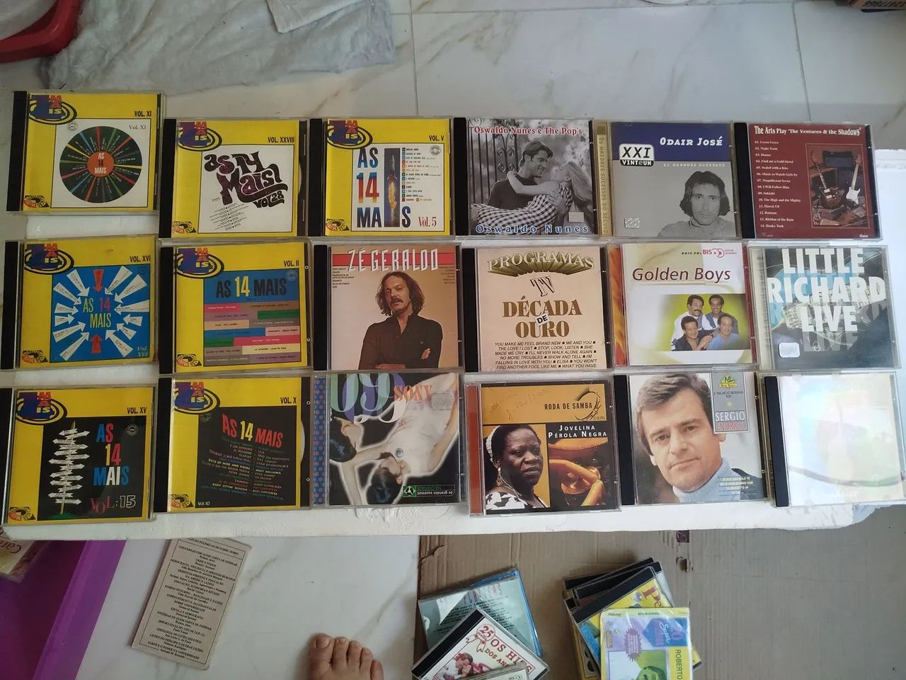 Lote com diversos cds  - Foto 2