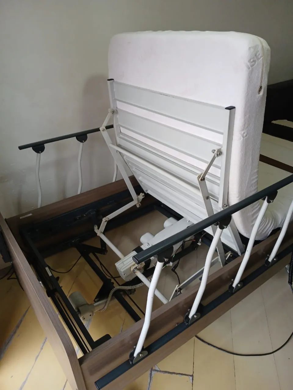 Cama hospitalar motorizada poltrona advance wise comfort  - Foto 3