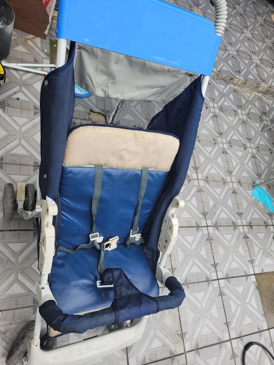 Carrinho bebe passeio