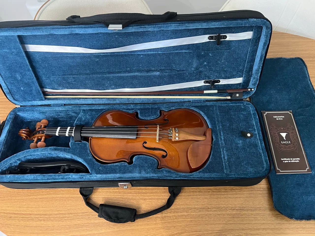 Violino Eagle VK441 4/4