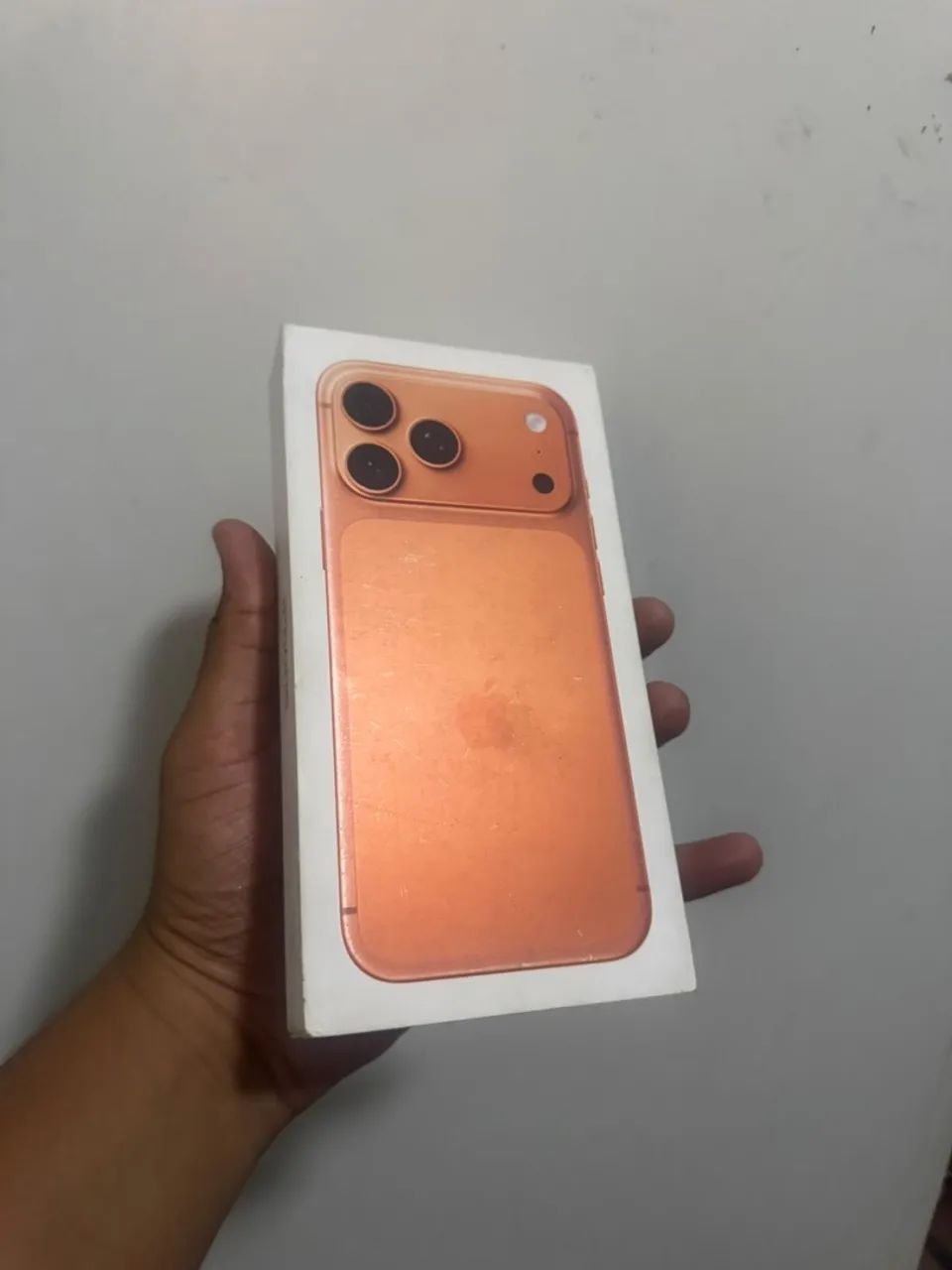 Caixa de iPhone 17