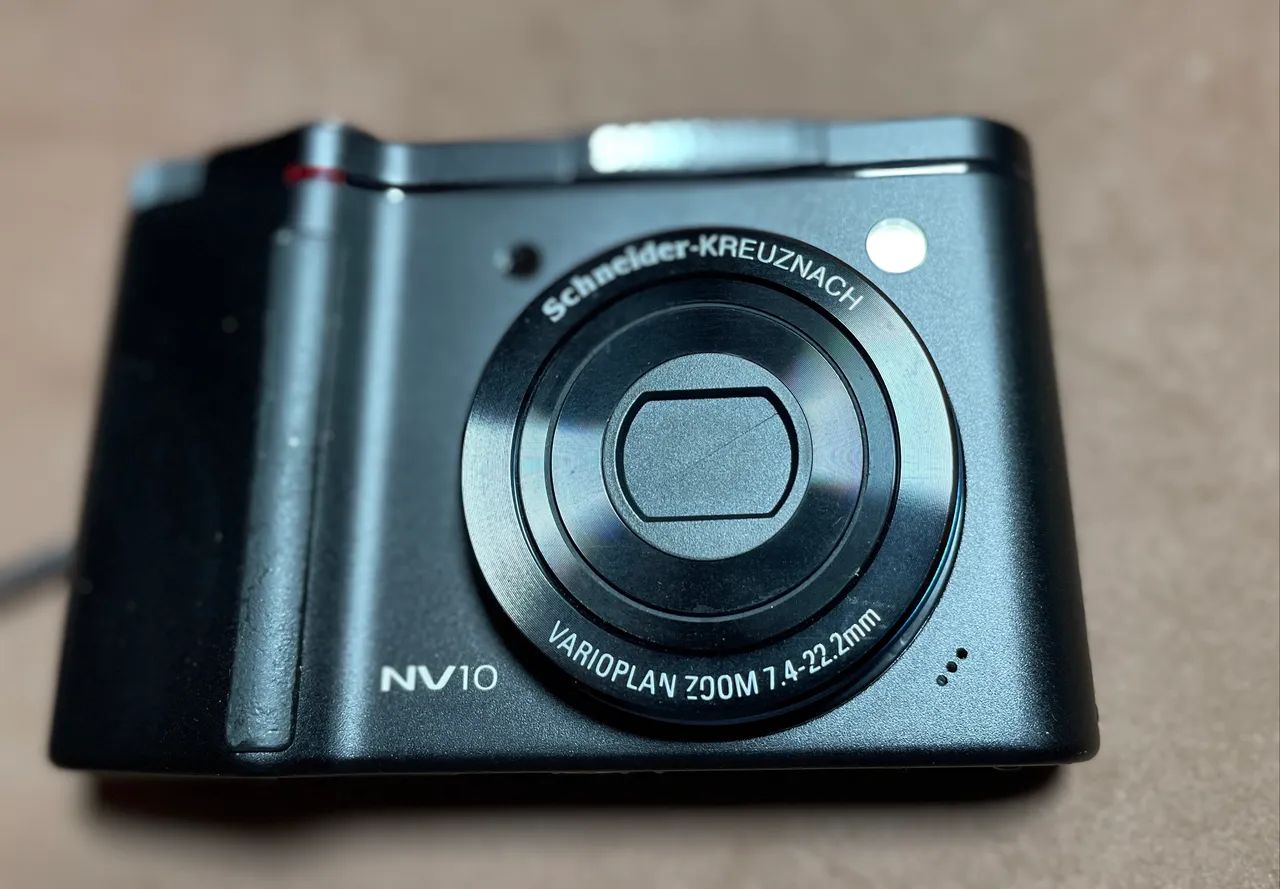 Samsung NV10 câmera digital vintage CCD sensor