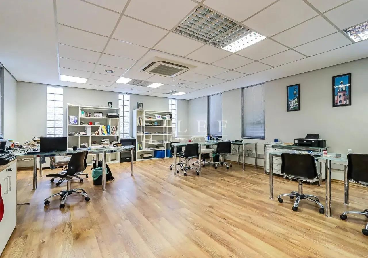 Prédio com 700 m², para alugar no bairro Brooklin. - Foto 2