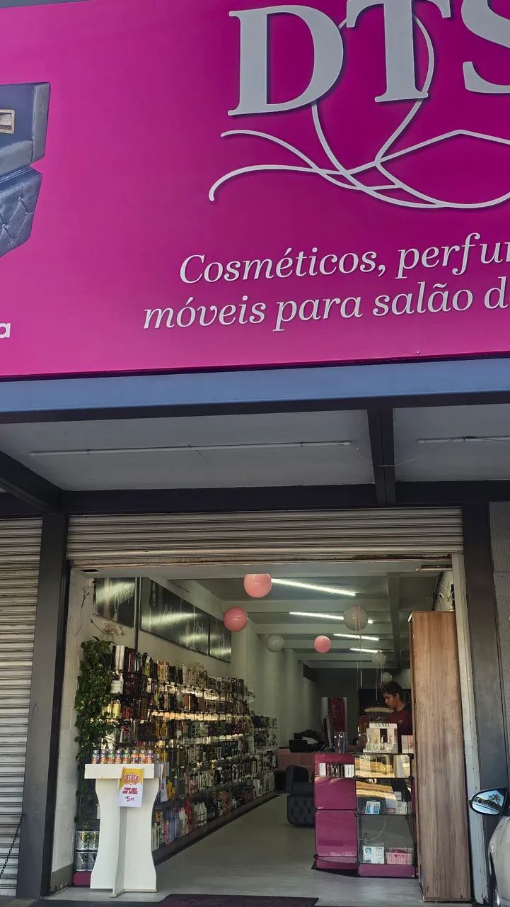 Loja de cosméticos e móveis para salão de beleza - Foto 2