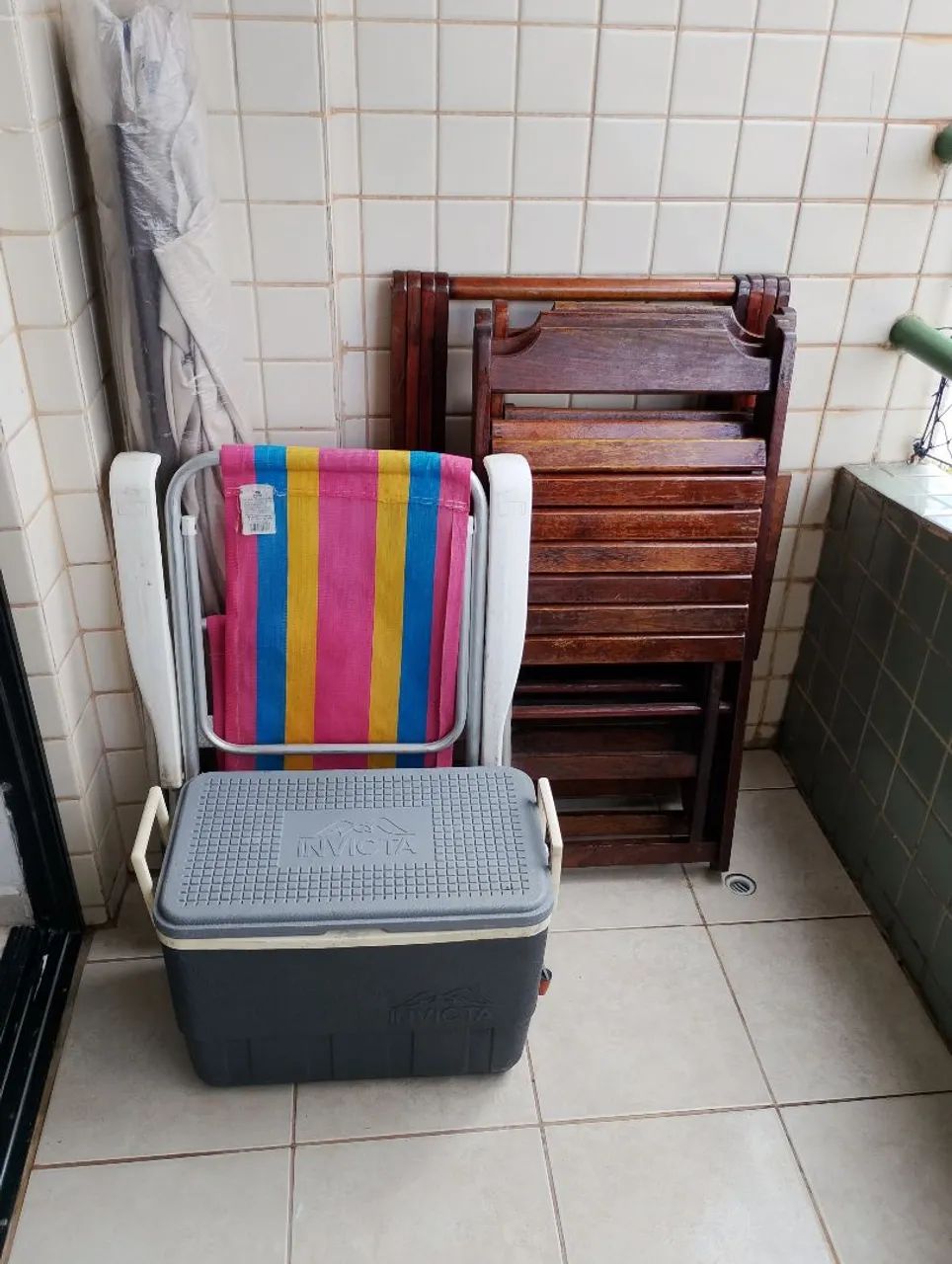 Cooler térmico e cadeira