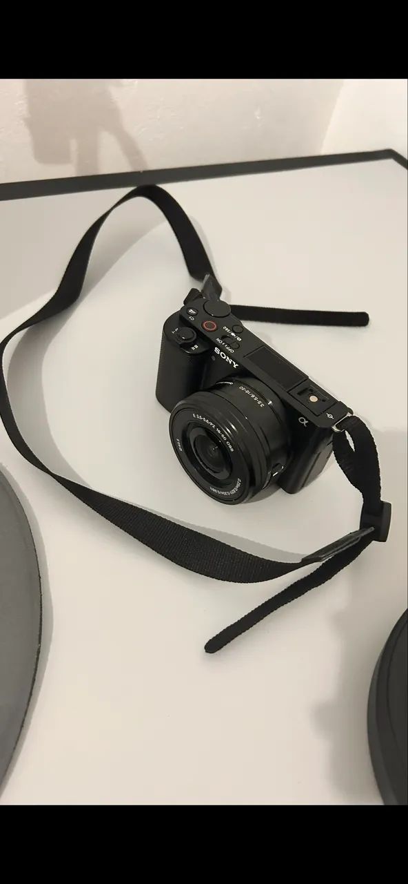 PRA VENDER RÁPIDO - Câmera ZVE10 + lente 16-50mm + cartão + case protetora ZERADA - Foto 3