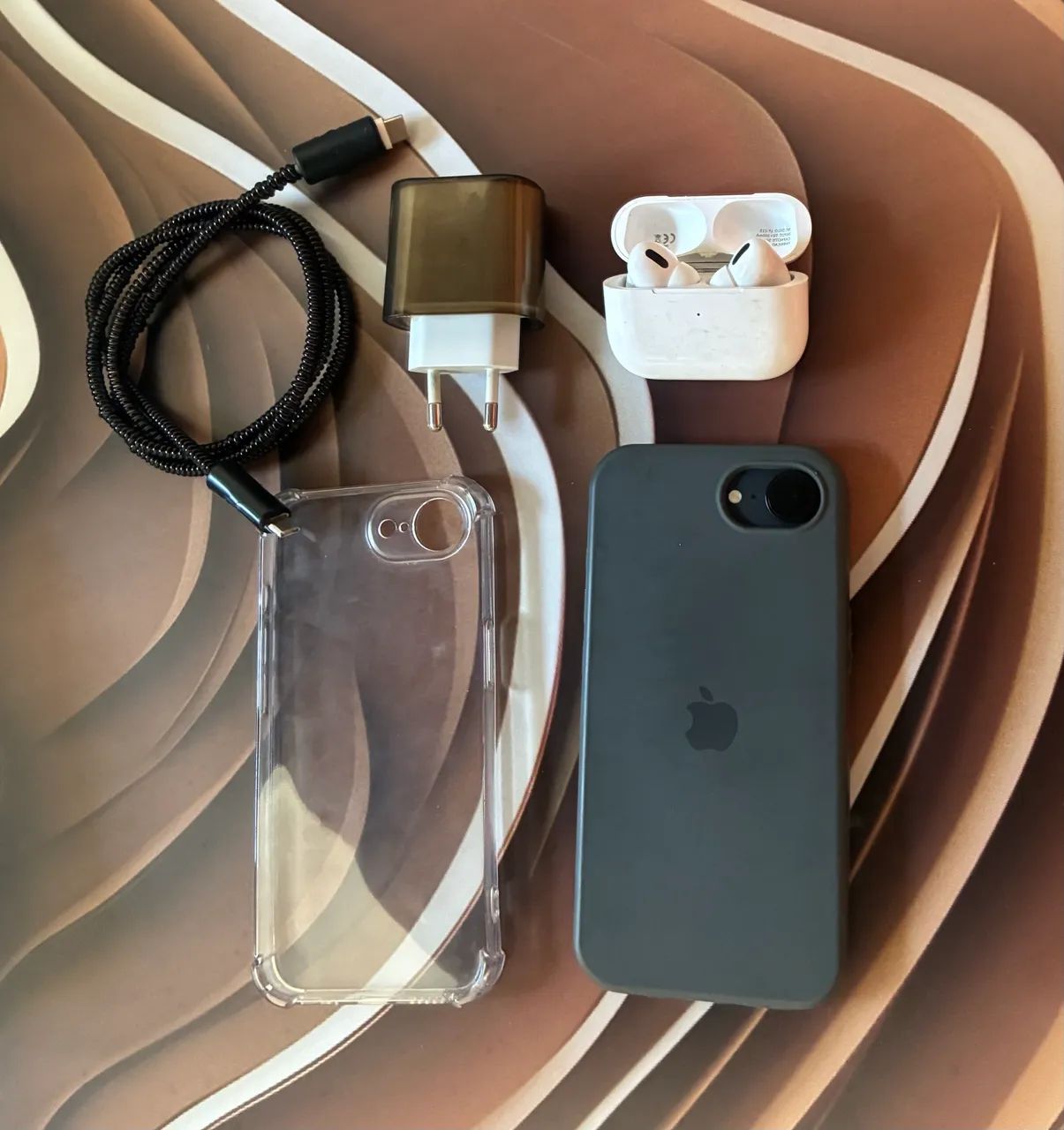 iPhone 16e  - Foto 2
