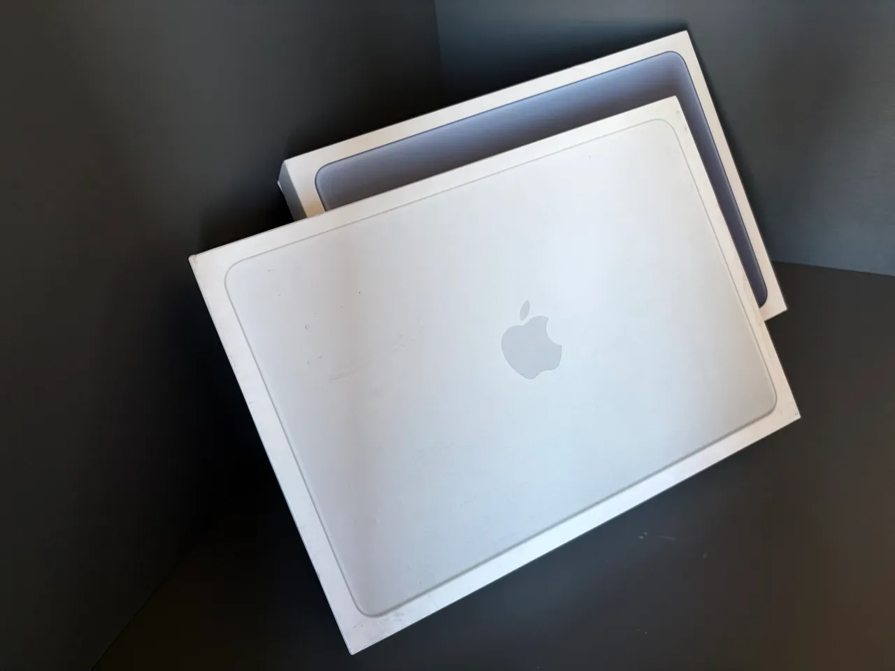 MacBook Neo 512GB, Nunca Usado, 1 ano garantia Apple - Notebooks